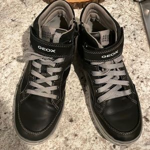 Geox 5.5 black Leather Hightops